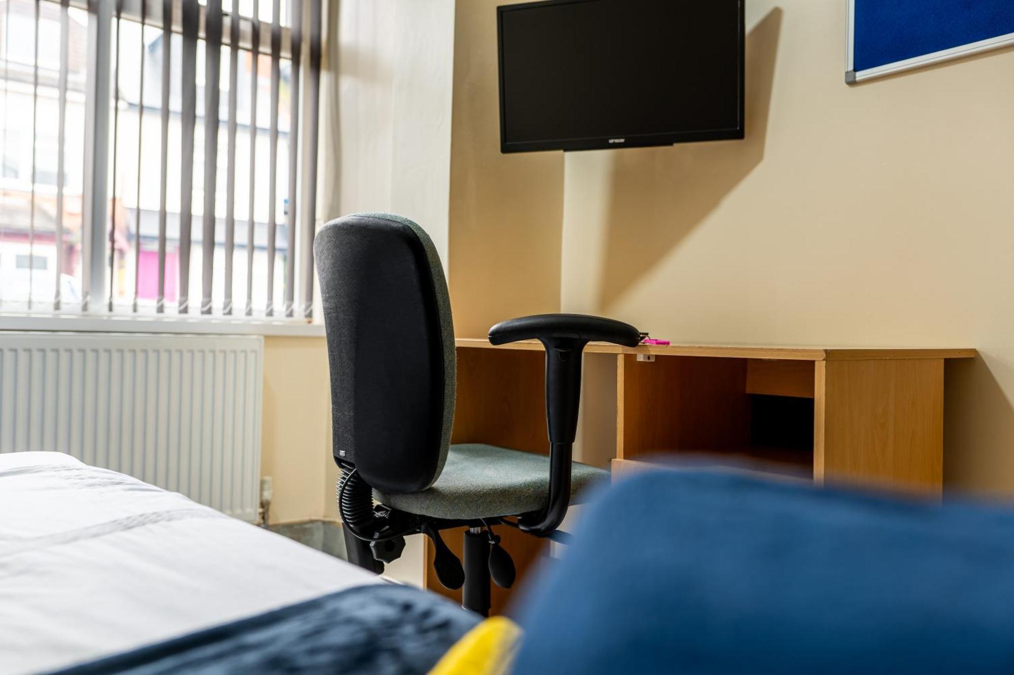 Private Rooms With Private Bathrooms In Selly Oak เบอร์มิงแฮม ภายนอก รูปภาพ