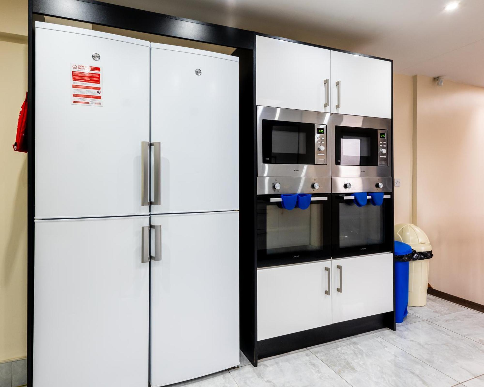 Private Rooms With Private Bathrooms In Selly Oak เบอร์มิงแฮม ภายนอก รูปภาพ