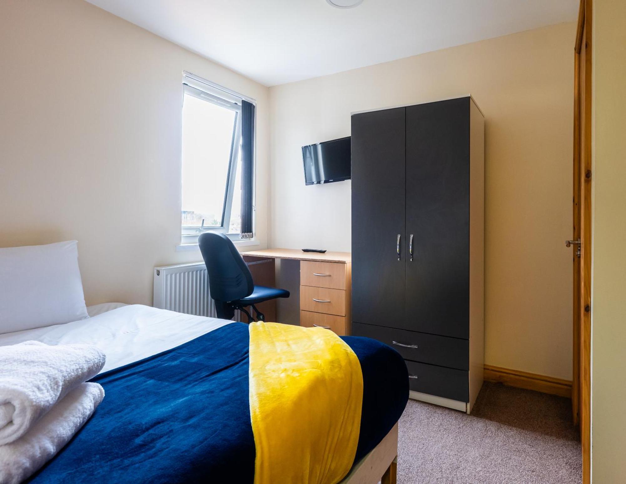 Private Rooms With Private Bathrooms In Selly Oak เบอร์มิงแฮม ภายนอก รูปภาพ