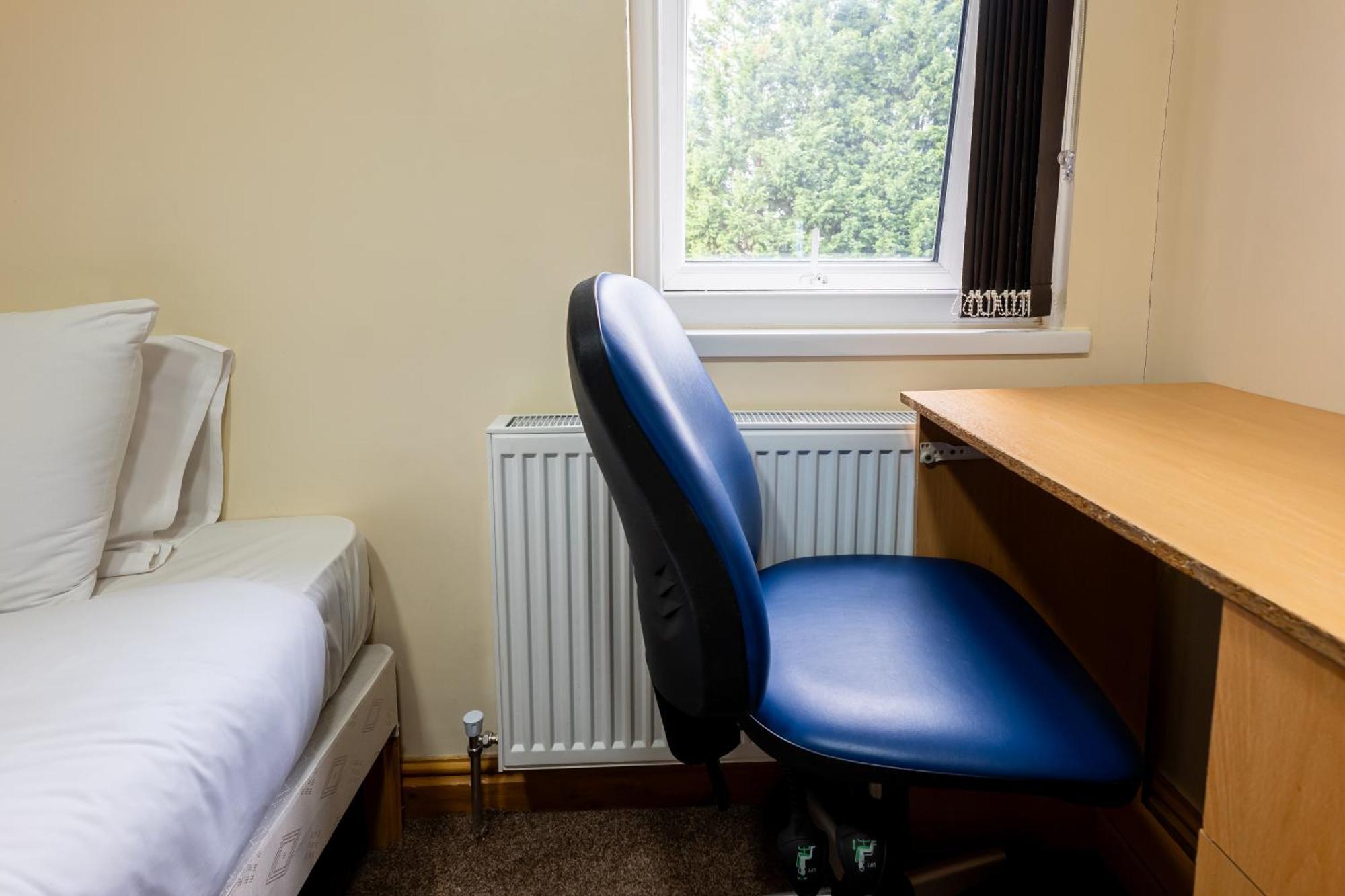 Private Rooms With Private Bathrooms In Selly Oak เบอร์มิงแฮม ภายนอก รูปภาพ