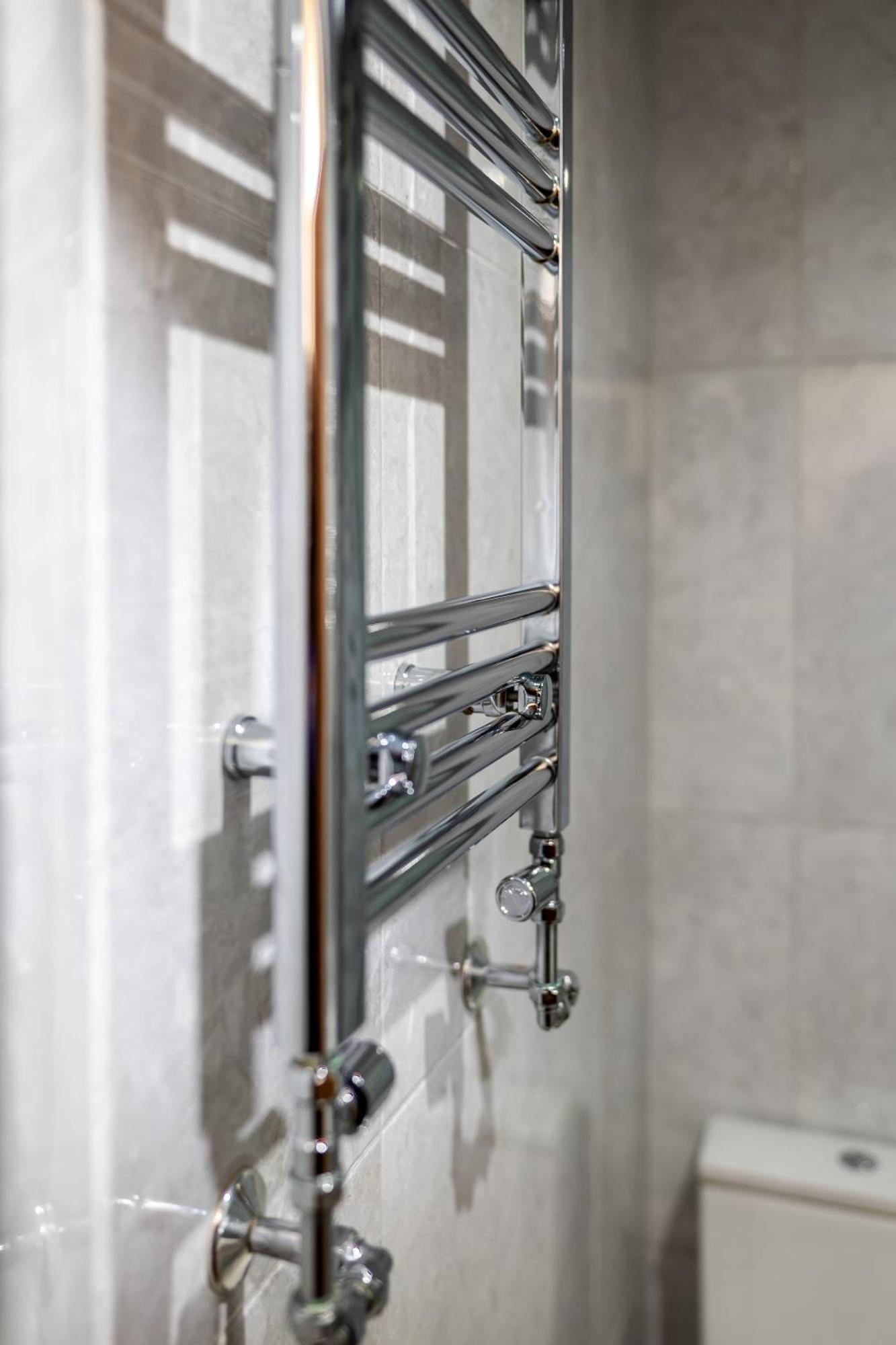 Private Rooms With Private Bathrooms In Selly Oak เบอร์มิงแฮม ภายนอก รูปภาพ