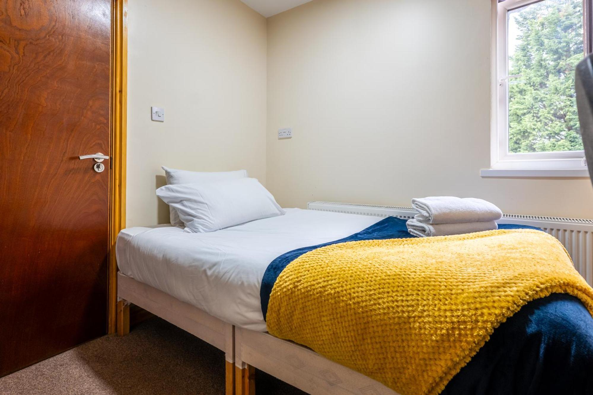 Private Rooms With Private Bathrooms In Selly Oak เบอร์มิงแฮม ภายนอก รูปภาพ