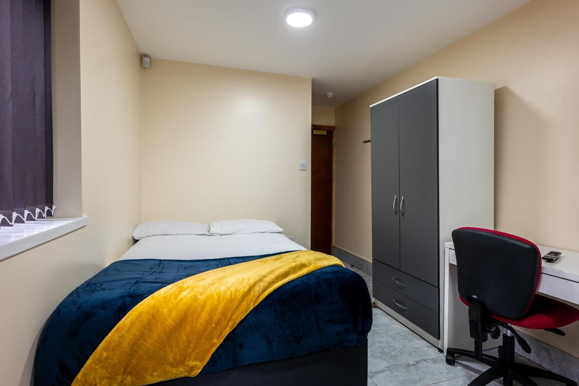 Private Rooms With Private Bathrooms In Selly Oak เบอร์มิงแฮม ภายนอก รูปภาพ